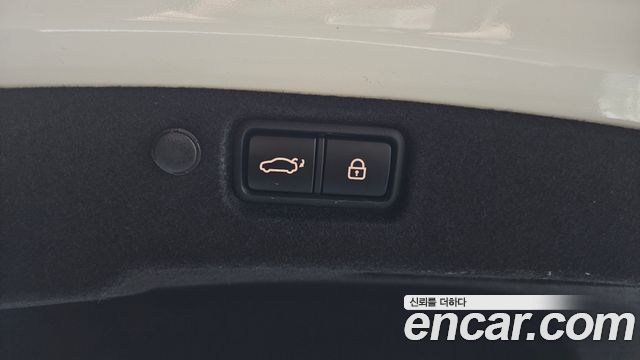 Kia K7 2016 — photo 20
