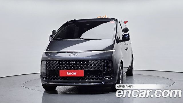 Hyundai Staria 2022 — photo 3