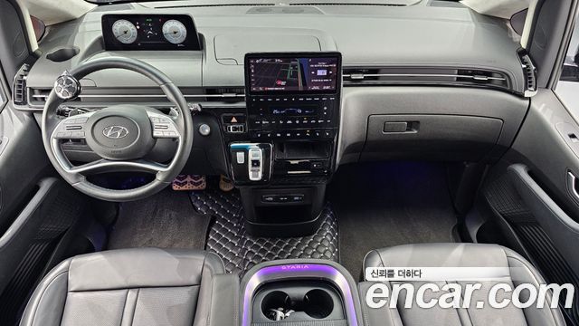 Hyundai Staria 2022 — photo 7