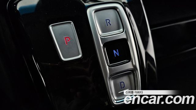 Hyundai Staria 2022 — photo 9