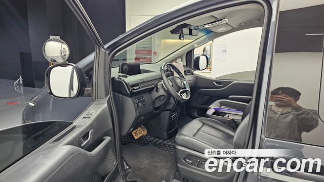 Hyundai Staria 2022 — photo 11