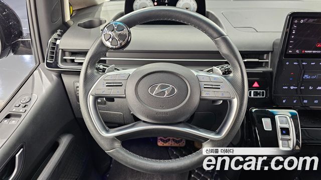Hyundai Staria 2022 — photo 13