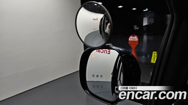 Hyundai Staria 2022 — photo 16