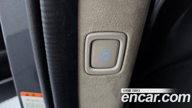 Hyundai Staria 2022 — photo 19