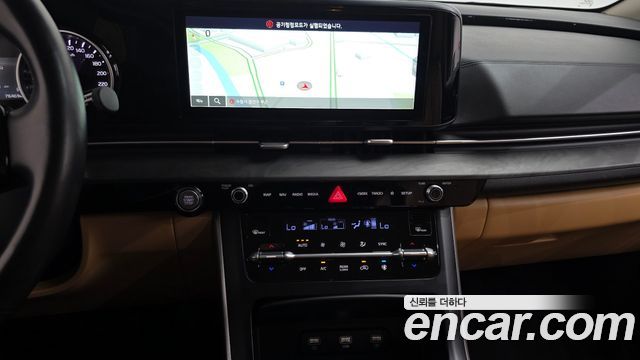 Kia Canival 2023 — photo 14
