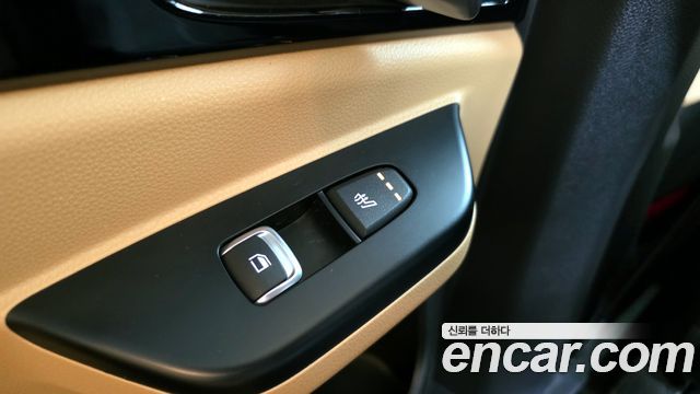 Kia Canival 2023 — photo 19