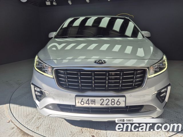 Kia Canival 2019 — photo 3