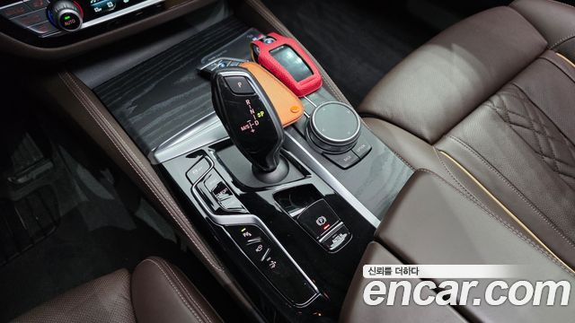 BMW Gran Turismo 2021 — photo 9
