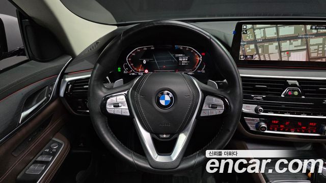 BMW Gran Turismo 2021 — photo 13