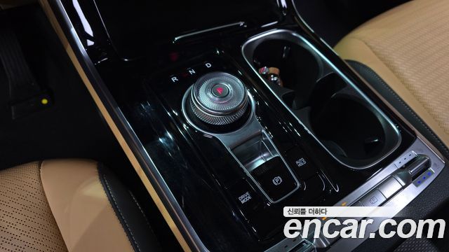 Kia Canival 2022 — photo 9