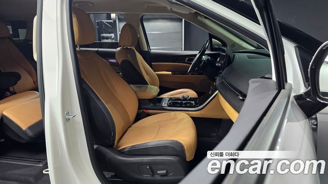 Kia Canival 2022 — photo 10