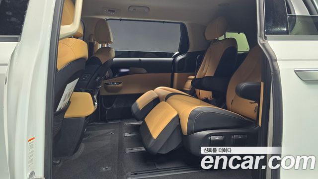 Kia Canival 2022 — photo 12