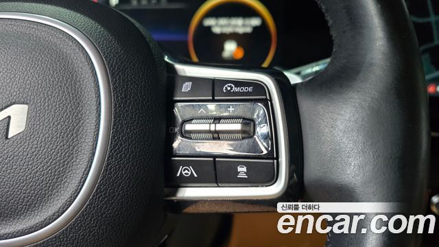 Kia Canival 2022 — photo 17