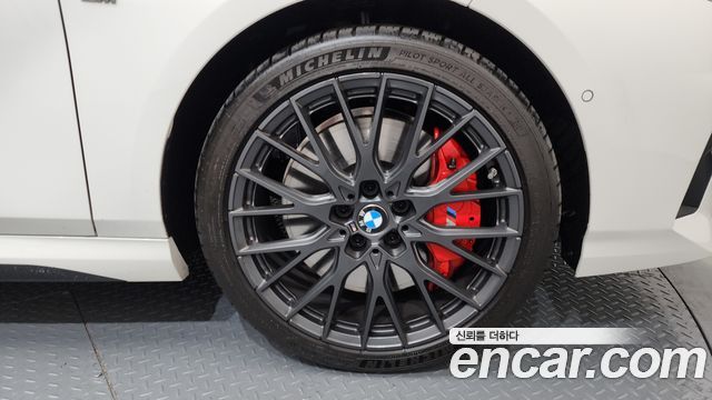 BMW 1-Series 2025 — photo 5