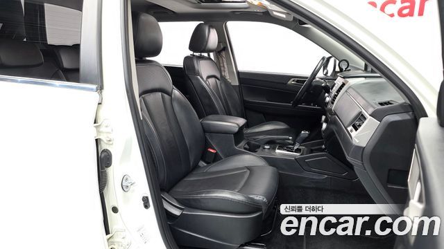 KG Mobility Rexton 2018 — photo 10
