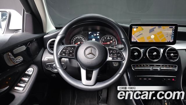 Mercedes-Benz C-Class 2019 — photo 13