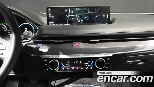 Genesis G80 2021 — photo 14
