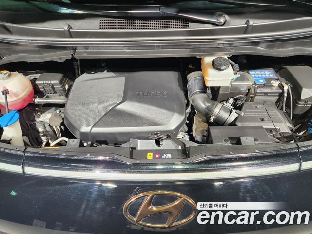 Hyundai Staria 2023 — photo 7