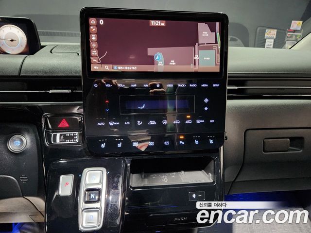 Hyundai Staria 2023 — photo 10