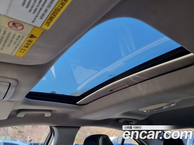 Ford Taurus 2011 — photo 17