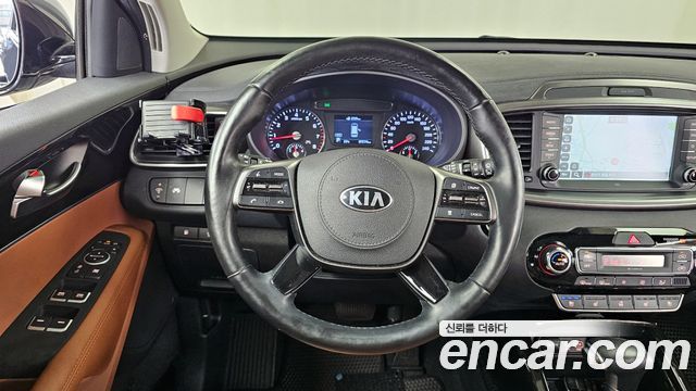 Kia Sorento 2018 — photo 13