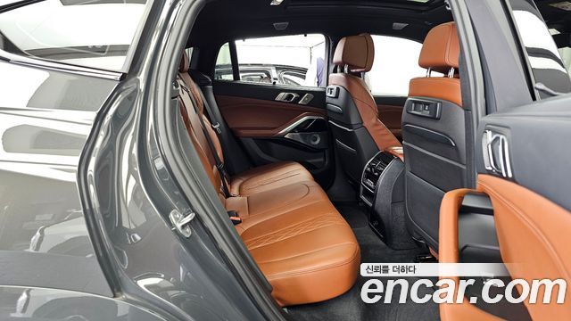 BMW X6 2022 — photo 12