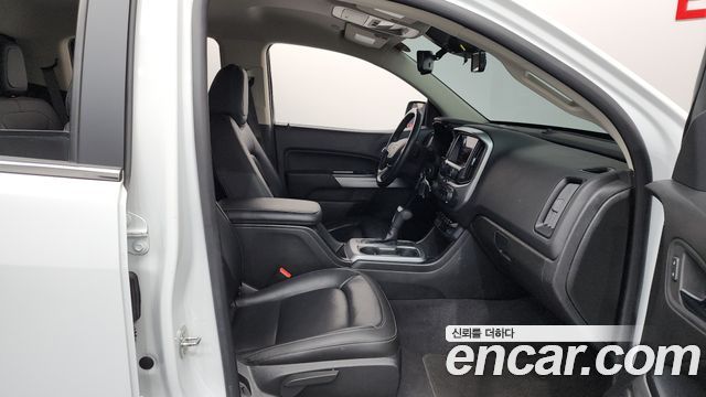 Chevrolet Korea Colorado 2021 — photo 11