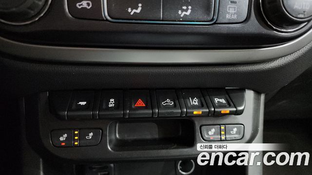 Chevrolet Korea Colorado 2021 — photo 17