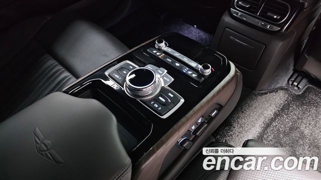 Genesis G90 2021 — photo 19