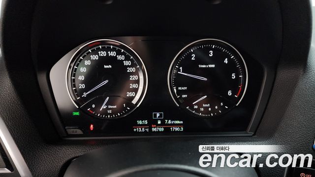 BMW 1-Series 2018 — photo 8