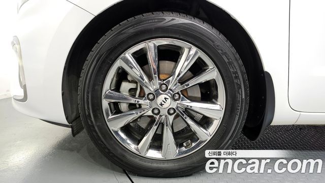 Kia Canival 2019 — photo 5