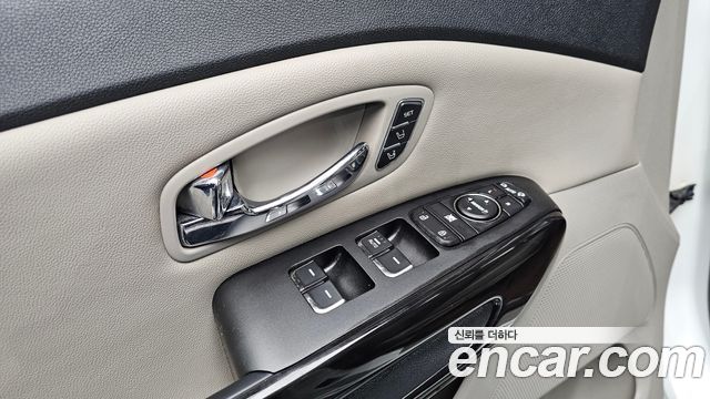 Kia Canival 2019 — photo 11