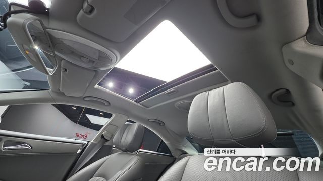 Mercedes-Benz CLS-Class 2010 — photo 11