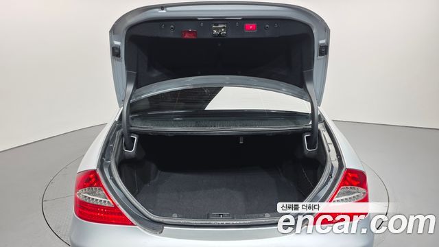 Mercedes-Benz CLS-Class 2010 — photo 20