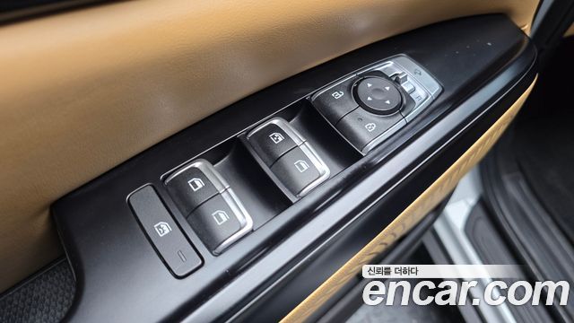 Kia Canival 2023 — photo 14