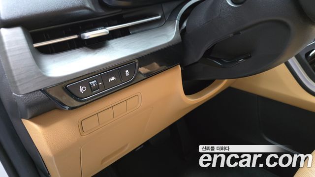 Kia Canival 2023 — photo 15