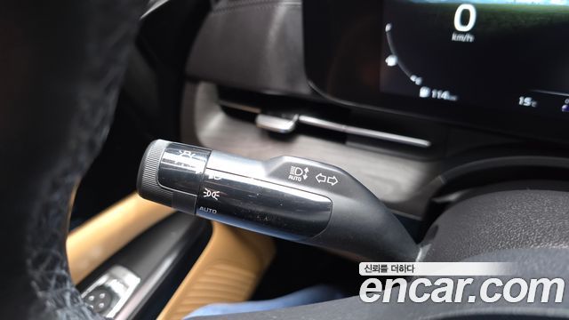 Kia Canival 2023 — photo 17