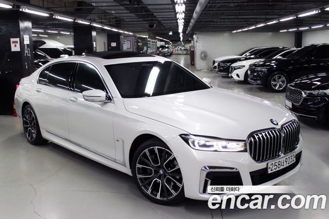 BMW 7-Series 2020 — photo 1
