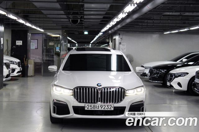 BMW 7-Series 2020 — photo 2