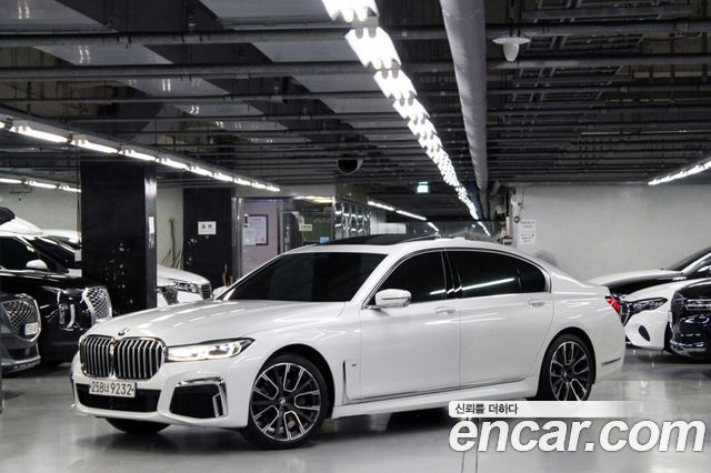 BMW 7-Series 2020 — photo 3