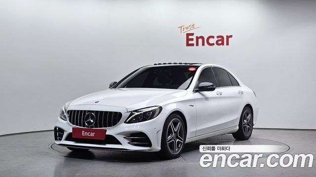 Mercedes-Benz C-Class 2017 — photo 1