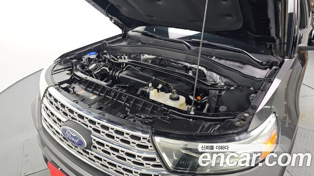 Ford Explorer 2020 — photo 6