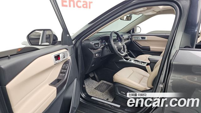 Ford Explorer 2020 — photo 10