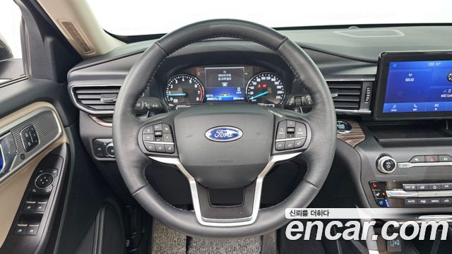 Ford Explorer 2020 — photo 14