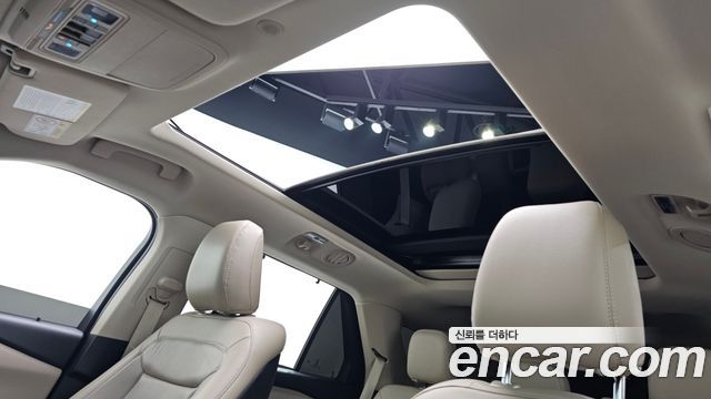 Ford Explorer 2020 — photo 19