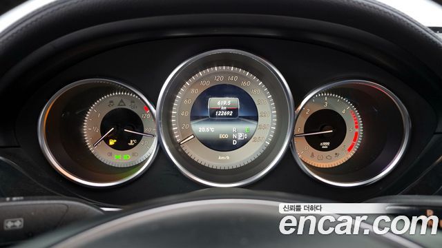 Mercedes-Benz CLS-Class 2016 — photo 8