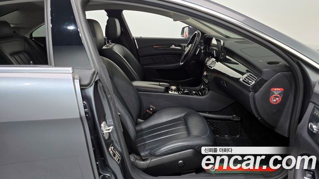 Mercedes-Benz CLS-Class 2016 — photo 11