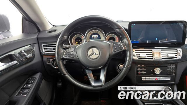 Mercedes-Benz CLS-Class 2016 — photo 13
