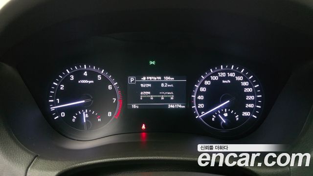 Genesis G80 2017 — photo 8