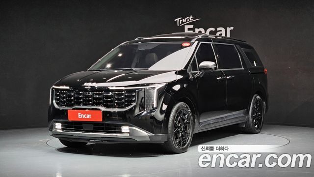 Kia Canival 2025 — photo 1